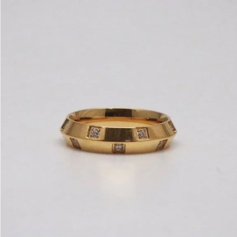 Medeiya ever loop ring - size 7
